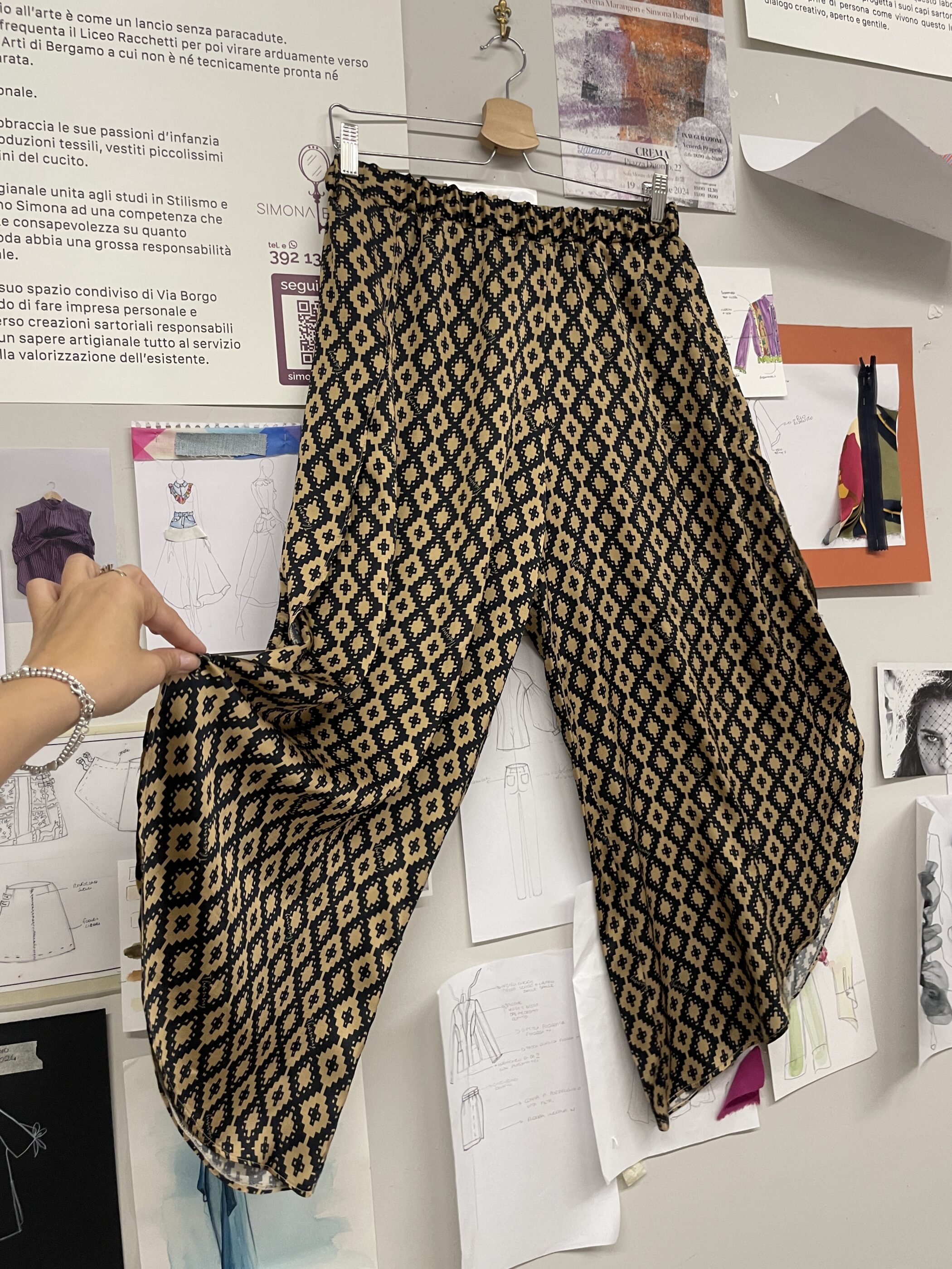 Pantalone modello Alessia - immagine 3